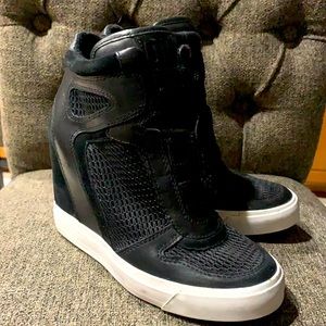 DKNY wedge sneakers! Size 6, black